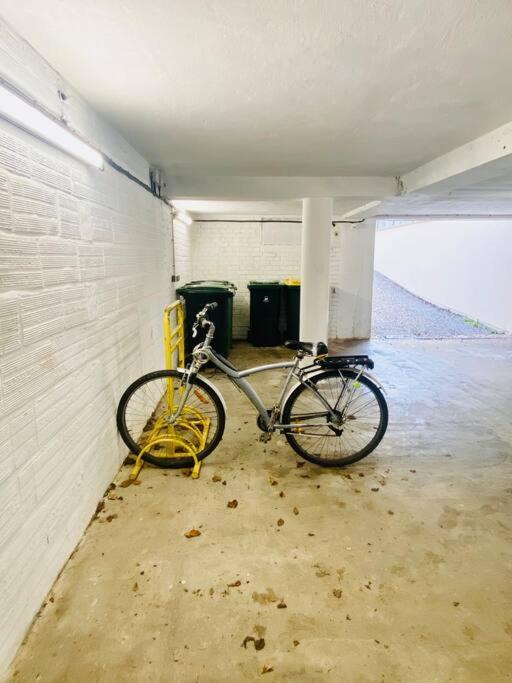 The Sunny ¤ Terrasse ¤ Proche Centre ¤ Parking ¤ Wifi Apartment Amiens Luaran gambar